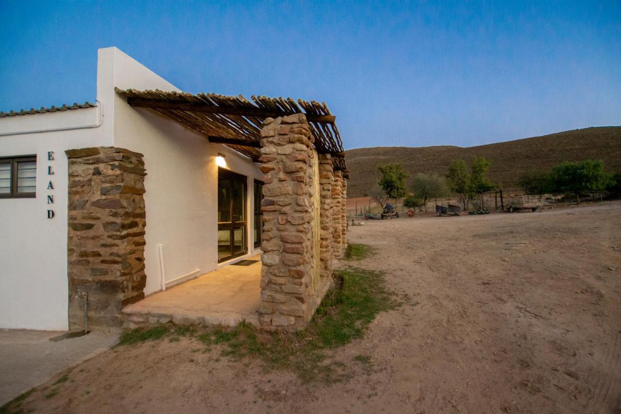 Desert Wind Private Guest And Game Farm มอนตากู ภายนอก รูปภาพ