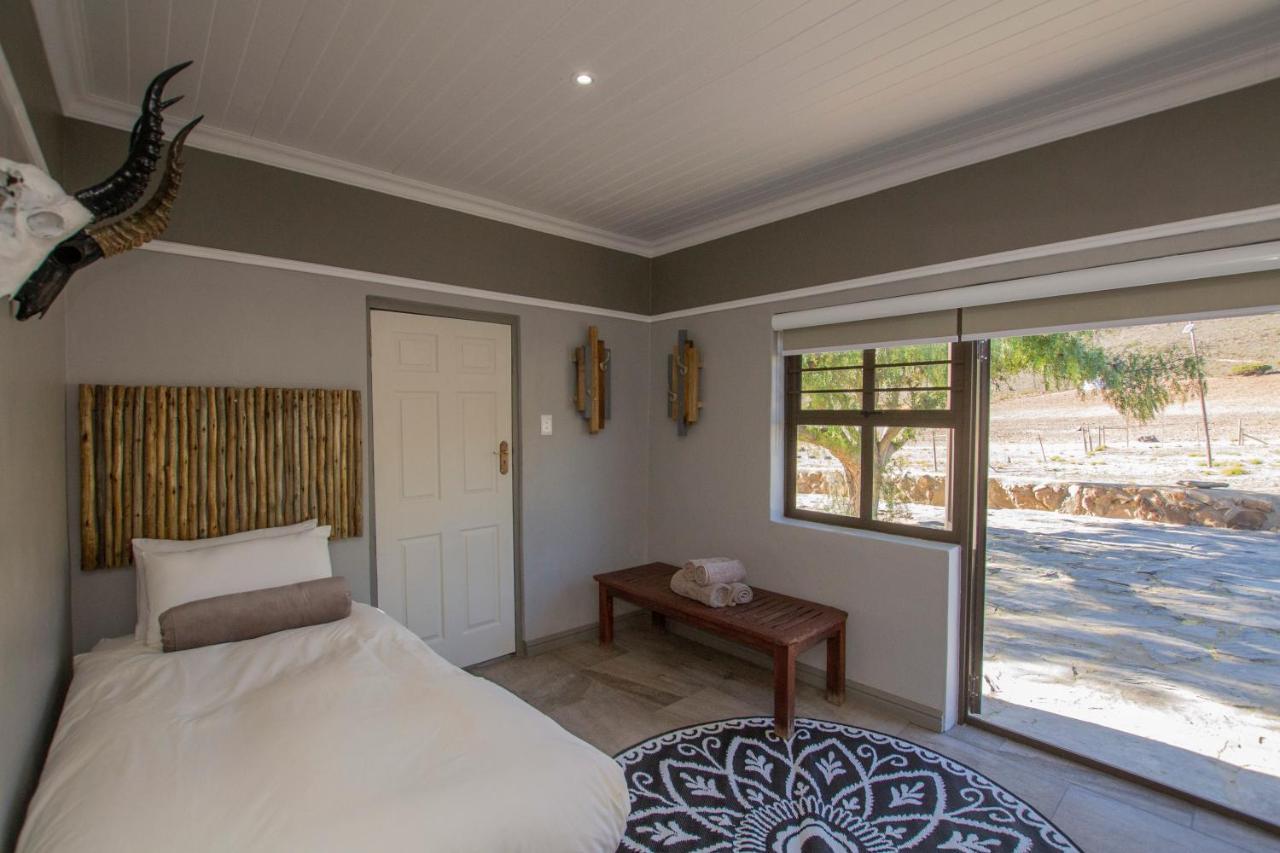 Desert Wind Private Guest And Game Farm มอนตากู ภายนอก รูปภาพ