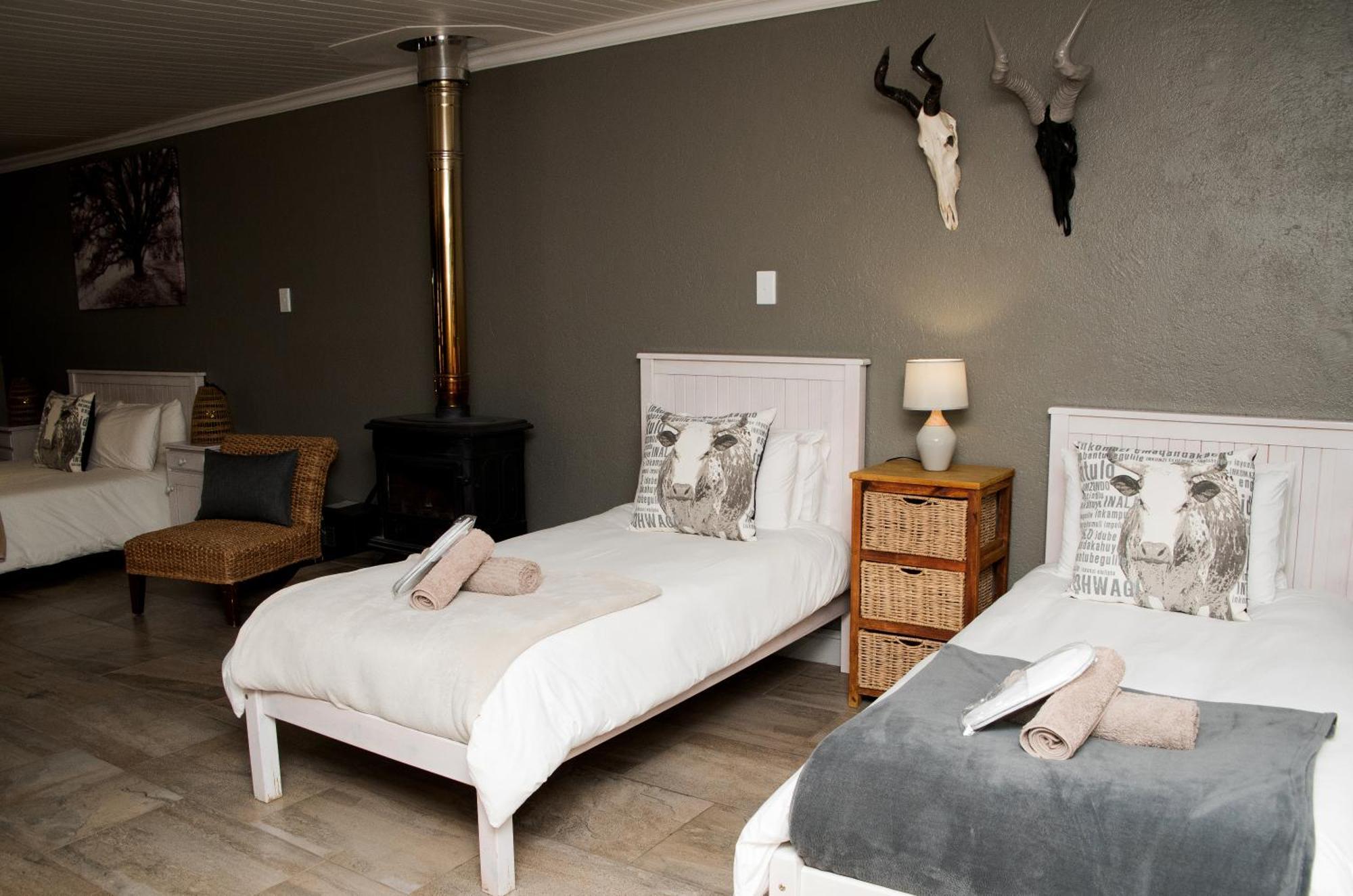 Desert Wind Private Guest And Game Farm มอนตากู ภายนอก รูปภาพ